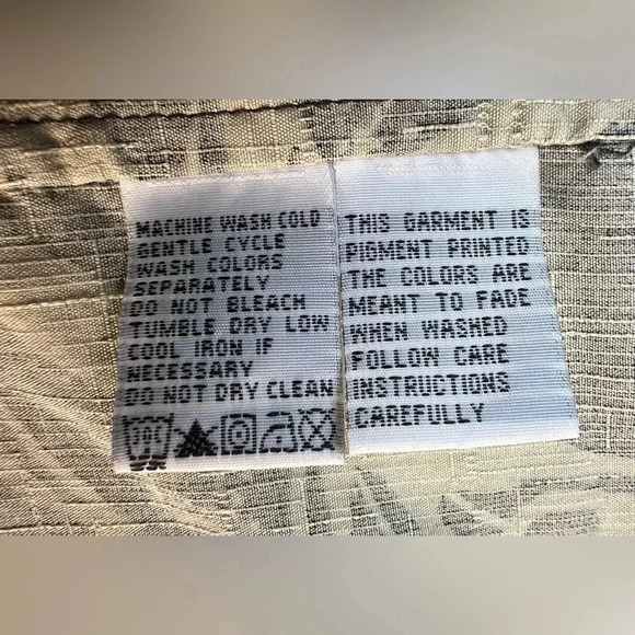 Tommy Bahama | men’s Just Coasting Paradise camp shirt. Size: M - Picture 7 of 16